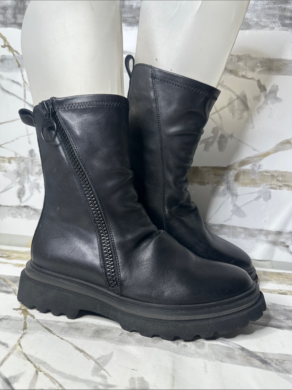 Eos Skarlet Booties